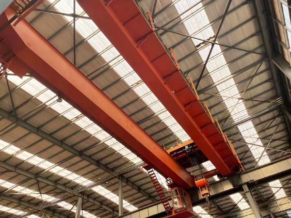 Double girder crane