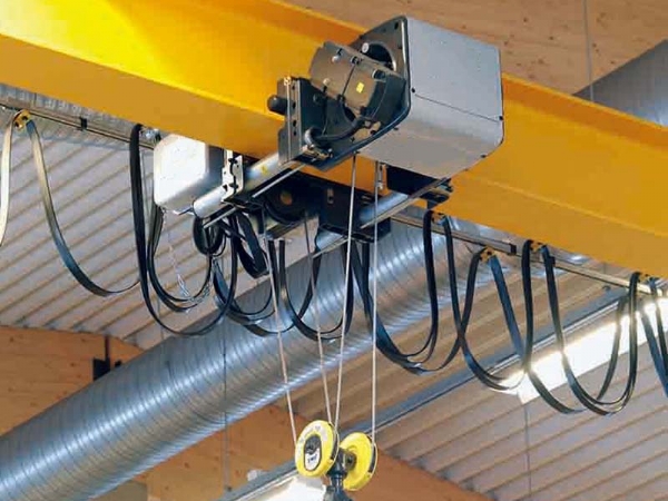 Operation and maintenance procedures for electric single-girder cranes