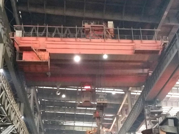 Explosion-proof crane